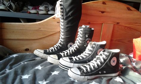 Converse Xxhi, Knee High Converse, Converse Hi, Converse Platform, Goth Shoes, Bling Phone Cases, Girls Converse, Platform Converse, Outfits With Converse