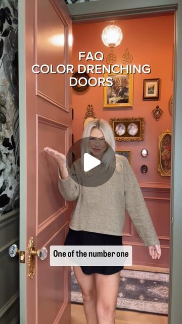 Mae Lutz on Instagram: "Let’s talk color drenching and what to do with your doors! You don’t want to see the other color when the door is shut and you want the edge of the door to match the room it’s facing when the door is open! Remember it’s just paint. Go have fun and color drench your heart out!" Main Door Color Ideas, Color Drenching Bathroom, Painted Doors Interior, Colour Drenching, Color Drenching, Painted Woodwork, Paint Doors, Painted House, Door Paint