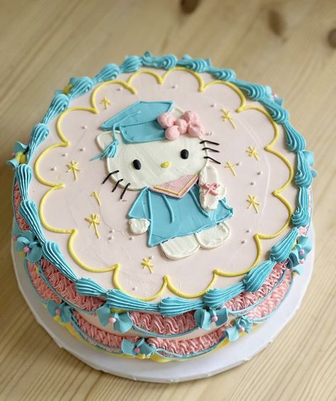 Hello Kitty Graduation, Grad Cake, Hello Kitty Birthday Party, Kitty Cake, Funny Birthday Cakes, Mini Cakes Birthday, Fully Booked, Cute Baking, Creative Birthday Cakes