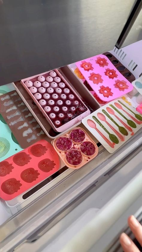 Ice restock 🧊🧊 I’m so excited to try these new molds ✨ | Instagram Ice Molds Aesthetic, Ice Organization, House Restock, Ice Restock, Ice Cube Drawing, Fridge Goals, Ice Eater, Organization Fridge, Fridge Ideas