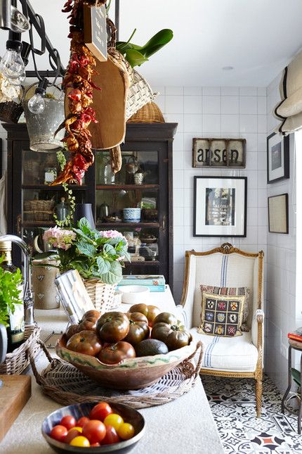 Mallorca Townhouse Collected Interiors, Maximalist Decor, French Interior, Eclectic Home, Chic Home, Eclectic Decor, Plant Life, Interior Design Inspiration, A Kitchen