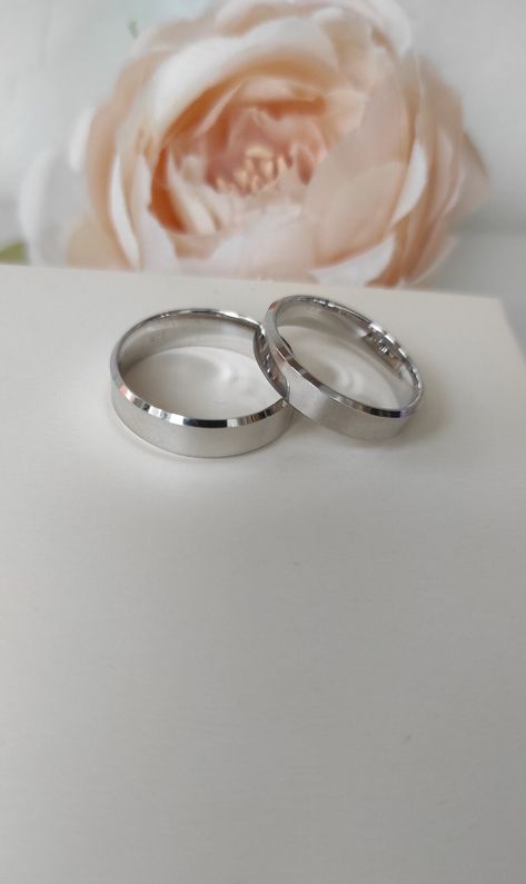 Plain Silver Rings Women, Wedding Ring Silver Simple, Wedding Rings Classic, Plain Wedding Ring, White Silver Wedding, Band Rings Women, Ring Boy, Plain Silver Rings, Plain Wedding Band