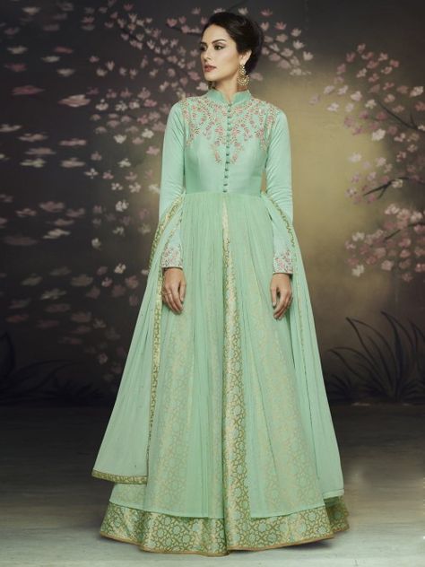 Marvellous sea green embroidered gown style online which is crafted from net fabric with exclusive embroidery and stone work. This exclusive gown style comes with and chiffon dupatta. Party Wear Lehenga Style, Gowns Online Shopping, Exclusive Gowns, Net Gowns, Stylish Gown, Gown Suit, Party Wear Gown, Fancy Gowns, Lehenga Style