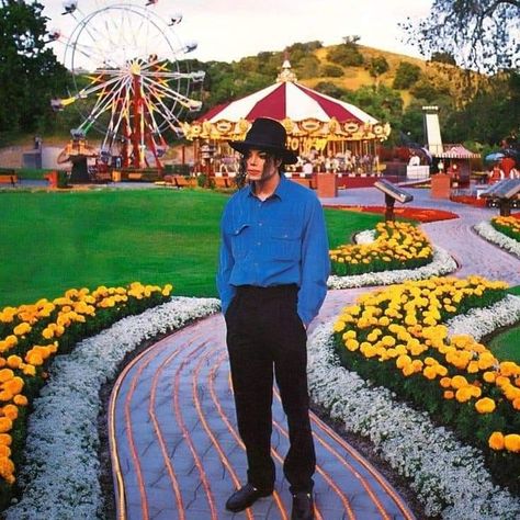 Michael Jackson Childhood, Michele Jackson, Neverland Ranch, Michael Jackson Neverland, Apple Head, Imaginary Friends, Home Inside, Joseph Jackson, Michael Jackson Bad