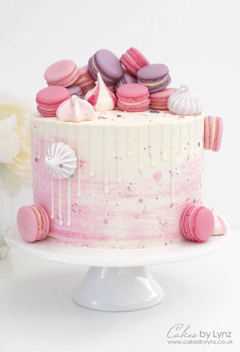 How to make Macarons – Cakes by Lynz Macaron buttercream drip cake Cake Ideas With Macarons, Macarons On Cake, Macaron On Cake, Macarons Cake Decoration, Birthday Cake Ideas Macaroons, Macaroon Birthday Cake Ideas, Birthday Cake Macarons Decoration, Macaroon Cake Decoration, Macaron Cake Decoration