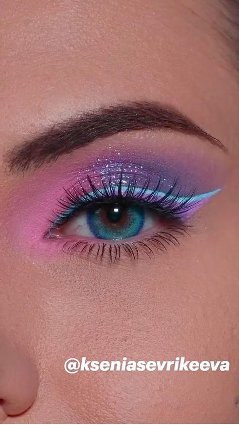 80s Eye Makeup, Festival Eye Makeup, Makeup Festival, Maquillage On Fleek, Eye Makeup Images, Vampire Bride, Shimmer Eye Makeup, 80s Makeup, Drag Make-up