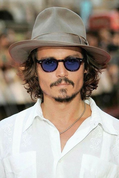 Johnny Depp wearing black sunglasses with blue lenses Johnny Depp Glasses, Van Dyke Beard, John Depp, جوني ديب, Johnny Depp Style, Toni Stark, Kaptan Jack Sparrow, Ian Joseph Somerhalder, Young Johnny Depp