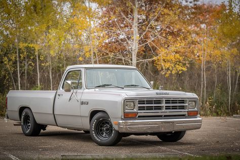 Learn more about BaT Auction Success Story: 2500 Miles Home in a 1986 Dodge D150 on Bring a Trailer, the home of the best vintage and classic cars online. Vintage Dodge Trucks, D150 Dodge, D100 Dodge, 1992 Dodge Dakota, Dodge 1970, 1988 Dodge Dakota, Dodge Pickup Trucks, 1987 Dodge D150, Old Dodge Trucks