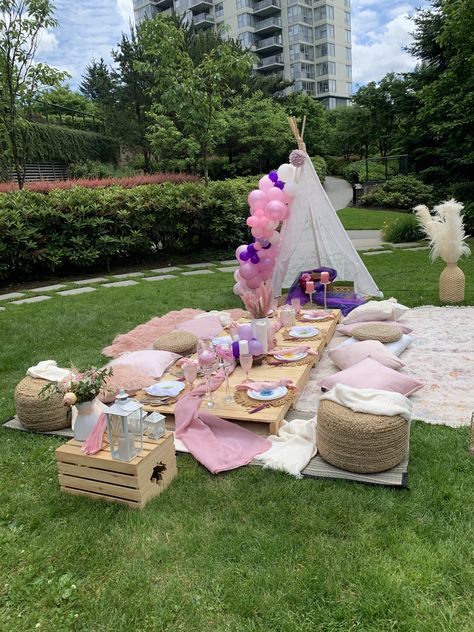 Aesthetic Picnic Birthday for Kids Pink Birthday Picnic, Aesthetic Picnic Birthday, Arabian Party, Fairy Tea Party, Bubble Play, Pink Picnic, Luxury Picnics, Fairy Tea Parties, Girl Bday Party