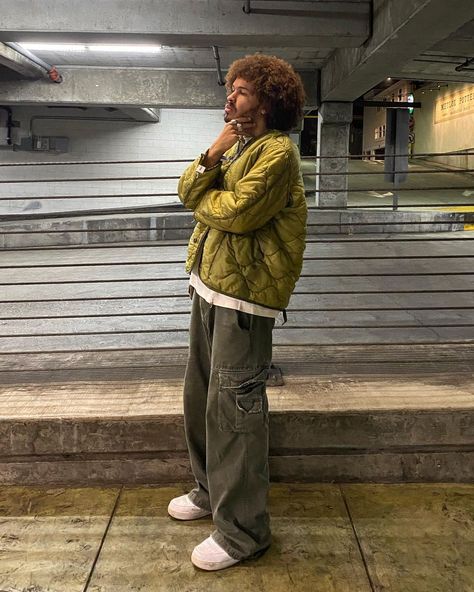 Streetwear Tiktok, Style Outfits Men, Green Streetwear, Inspi Outfit, Men Street Fashion, Autumn Fits, Street Style Outfits Men, Wearing Style, Mens Outfit Inspiration