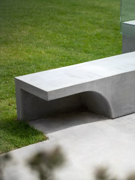 Concrete Bench Outdoor, Concrete Furniture Design, Concrete Bench Seat, Concrete Benches, Landscape Furniture, Urban Furniture Design, Concrete Bench, Concrete Furniture, Precast Concrete