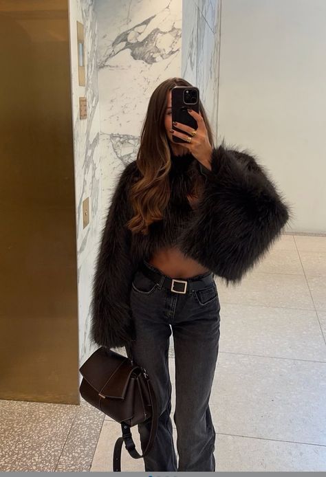 Indie Chic, Clubbing Outfits, Classic Style Outfits, Autumn Fits, Black Femininity, Outfit Inspo Fall, Winter Fashion Outfits, Fall Winter Outfits, Classy Outfits