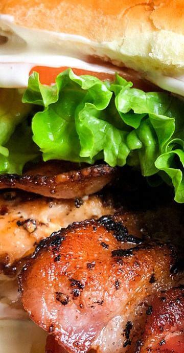 Salmon Blt Sandwich, Bun Kabab Recipe, Bun Kabab, Salmon Blt, Blt Sandwiches, Crispy Salmon, Alaska Salmon, Kabab Recipe, Blt Sandwich