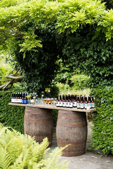 Wine Barrel Bar Ideas Wedding, Beer Garden Aesthetic, Beer Barrel Table, Beer Wedding Ideas, Beer Barrel Ideas, Nature Wedding Ideas, Wine Barrel Tables, Beer Bar Wedding, Wine Wedding Cake