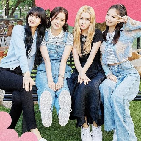 Lee Hyori, Blackpink Poster, Jennie Lisa, Fashion Event, Group Photos, Blackpink Photos, Girl Bands, Black Pink Kpop, Blackpink Fashion