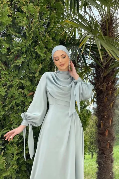 Hijab Dress Prom, Engagement Dress Long Sleeve, Modest Dress Hijab, Satin Dress Hijab, Baju Bridesmaid Hijab, Evening Dress Modest, Green Abaya, Modest Gowns, Bridesmaid Dresses Hijab