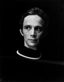 Joel Grey Joel Grey, Pretty People, Che Guevara, Musical, Historical Figures, Grey, Fictional Characters, Quick Saves