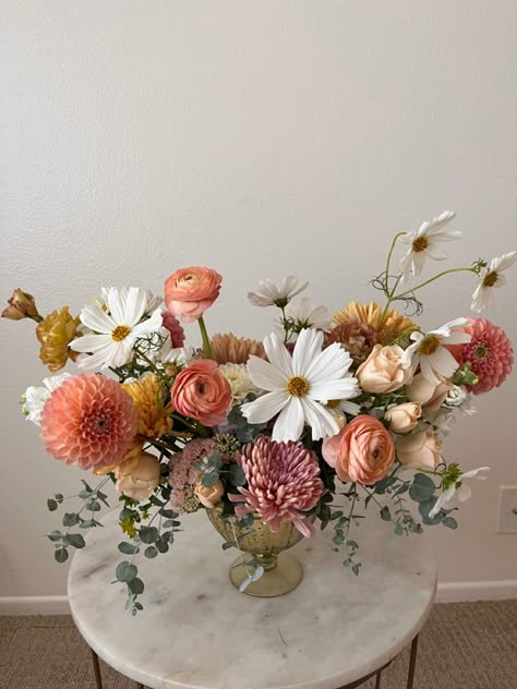 Peach Fuzz Wedding Flowers, King Protea Bridal Bouquet, Muted Fall Flower Arrangements, August Florals, Organic Flower Arrangements, Muted Wedding Florals, Peach Floral Arrangements, Late Summer Wedding Florals, Cosmo Bouquet