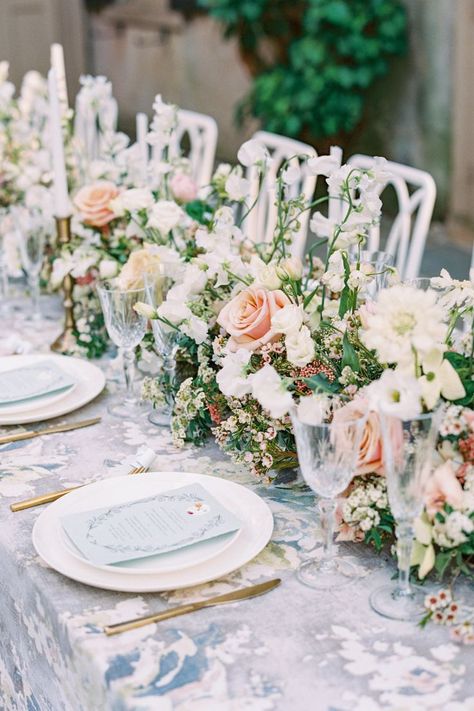 From the editorial, "English Garden Wedding Inspiration at the Enchanting Conestoga House and Gardens". @forteflorals created the most ethereal yet timeless arrangements that perfectly complemented the lush setting. | Photography: @addyraephoto #stylemepretty #springwedding #gardenwedding Dreamy Editorial, English Garden Wedding Inspiration, Soft Pink Wedding, Enchanted Garden Wedding, Wedding Reception Table Decorations, English Garden Wedding, Garden Wedding Reception, Garden Theme Wedding, Garden Wedding Inspiration