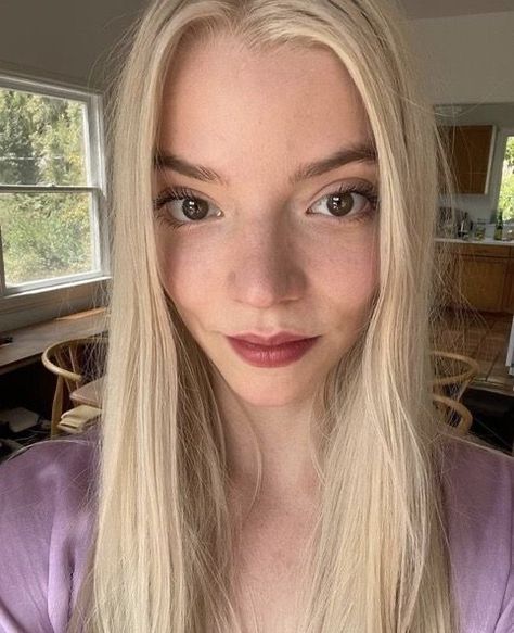 💌 Anna Taylor Joy, Anya Joy, Anna Taylor, Anya Taylor Joy, Famous Women, Belleza Natural, It Girls, Girl Crush, Celebrity Crush