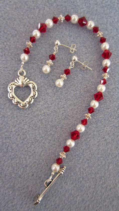 Red Valentine Swarovski Bracelet & SS Matching Earrings SET by BEX on Etsy - $35 Red Valentine, Swarovski Bracelet, Homemade Jewelry, Valentines Jewelry, Holiday Jewelry, Bead Jewellery, Christmas Jewelry, Jewelry Patterns, Jewelry Creation