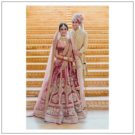 Indian Wedding Attire, Indian Bride Dresses, शादी की तस्वीरें, Orang India, Bridal Lehenga Designs, Latest Bridal Lehenga, Couple Wedding Dress, Wedding Lehenga Designs, Indian Bride Outfits