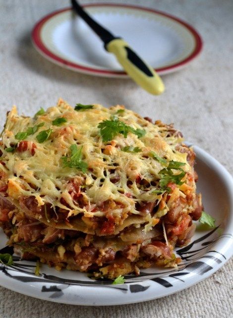 Tortilla Pie, Healthy Tortilla, Mexican Tortilla, Bean Pie, Birthday Party Snacks, Veg Dishes, Vegetarian Recipes Easy, Indian Food Recipes Vegetarian, Delicious Dinner Recipes