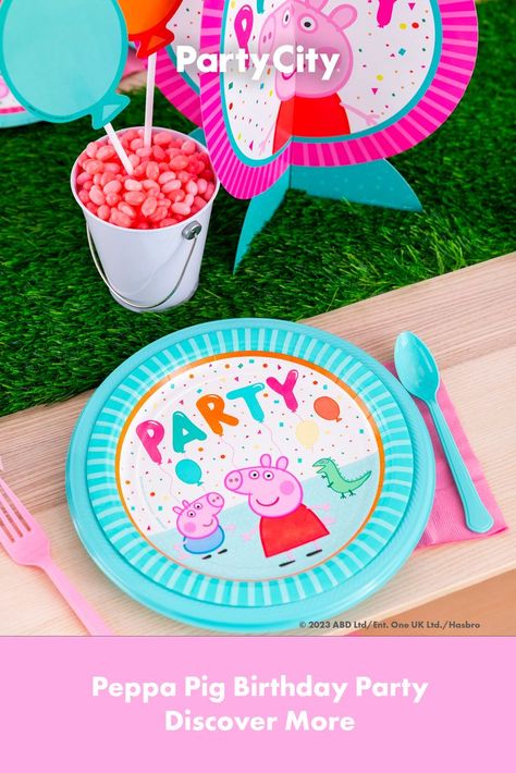 Looking for Peppa Pig birthday party ideas? Check out our trending Peppa Pig birthday party collection to transform your party space into Peppatown. Give the party pigs a fun-filled adventure with adorable decorations, favors, and dress-up accessories. Discover more Peppa Pig birthday party ideas at Party City. Peppa Pig Birthday Party Ideas, Pig Birthday Party Ideas, Peppa Pig Party Supplies, Pink Wallpaper Ipad, Birthday Party Table, Pastel Cupcakes, Pig Birthday Party, Peppa Pig Birthday Party, Peppa Pig Party