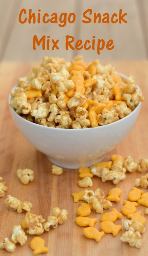 Super fun recipe for a homemade Chicago style popcorn mix for after school snacking. Delicious caramel corn mixed with Goldfish crackers for a perfect snack or movie treat. #MixMatchMunch ad Appetizers For Potluck, Chicago Style Popcorn, Popcorn Mix Recipes, Cheese Popcorn, Chewy Caramel, Popcorn Mix, Goldfish Crackers, Kid Recipes, Snack Mixes