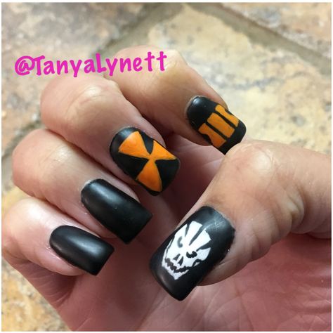 Nail art with a black ops 3 theme. #blackps3 #xboxone #callofduty #ps4 #playstation #xbox #skull #naildesign #nailart #nuketown #zombies #tanyalynett Nuketown Zombies, Theme Nails, Black Ops 3, Gamer Life, Black Ops, Xbox One, A Black, Playstation, Xbox