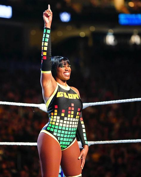 Wwe Naomi, Naomi Wwe, Trinity Fatu, Wwe Pictures, Pro Wrestler, Fitness Inspiration Body, Women's Wrestling, Professional Wrestler, Female Wrestlers