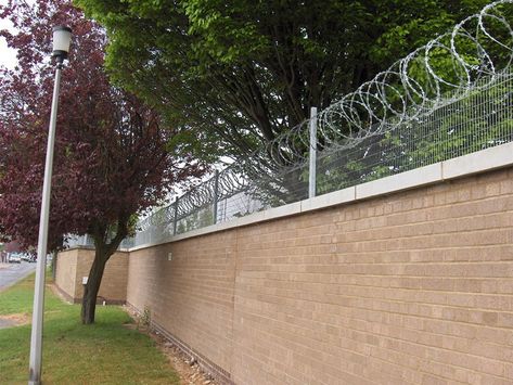 Jacksons Fencing: Barbed tape and wire wall / fence / gate topping 1 of 1 Fence Wire Ideas, Barb Wire Fence, Concrete Fence Wall, Fence Wall Design, Barbed Wire Fencing, Safety Fence, Round House Plans, Compound Wall, House Makeovers