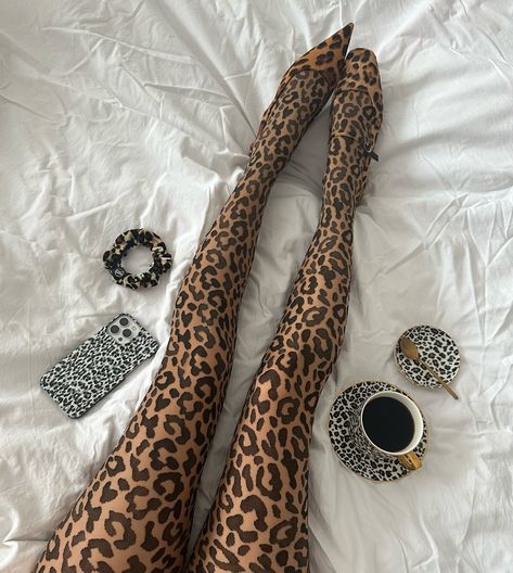 Leopard Print Aesthetic, Printed Tights Outfit, Leopard Print Tights, Leopard Tights, Funky Tights, Cute Tights, Gossip Girl Aesthetic, Witch Outfit, Cute Pajamas