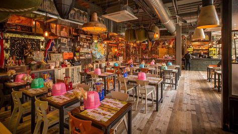 Thai Restaurant Manchester - street style Thai food in an authentic atmosphere Dimsum Restaurant, Foodtruck Design, Resturant Decor, Street Food Restaurant, Manchester Restaurants, Dream Restaurant, Thai Cafe, Restaurants Design, Street Food Design