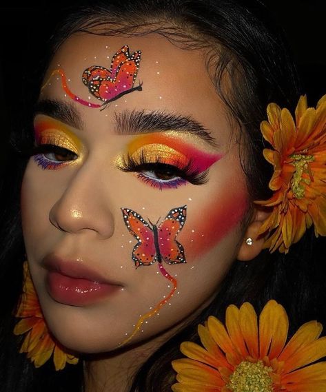 𝓐𝓰𝓾𝓼 𝓡𝓲𝓿𝓮𝓻𝓸🥀 Festival Make Up, Butterfly Makeup, Make Up Inspiration, Halloween Eye Makeup, Face Art Makeup, Halloween Makeup Inspiration, Unique Makeup, Beautiful Eye Makeup, Eye Makeup Designs