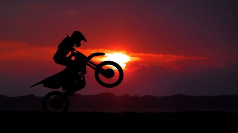 Wallpaper motorcycle, motorcyclist, cross, stunt, silhouette, sunset hd, picture, image Moto Cross Ktm, Motocross Couple, Moto Wallpapers, Bike Silhouette, Motorbike Art, Motocross Love, Mountains Aesthetic, Image Moto, Motorcross Bike