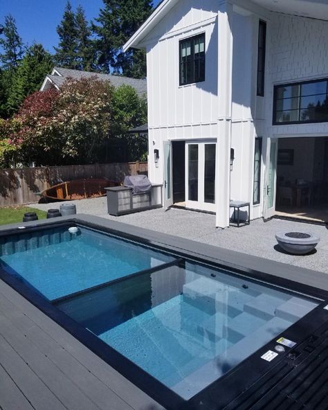 Our 20’ #modpools looking good👌 This is a partial in-ground with built in decking. So amazing to see the way people are using our pools. Mod Pool, Shipping Container Pool, Container Pool, Pool Sizes, Shipping Container House, Container House Design, Container Homes, Small Backyard Pools, Dream Backyard