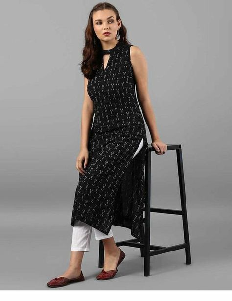 7bb060764a818184ebb1cc0d43d382aadesc34512097ri Design Kurta, Indian Kurti Designs, Evening Dress Long, Black Dresses Classy, Simple Kurta Designs, Designer Kurti Patterns, Simple Kurti Designs, Kurti Designs Latest, Long Kurti Designs