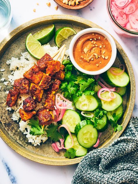 Vegan Satay (Tofu Skewers) with Peanut Sauce - Evergreen Kitchen Vegan Satay, Tofu Satay, Evergreen Kitchen, Appetizer Vegan, Satay Tofu, Tofu Skewers, Tofu Sauce, Spicy Cucumber Salad, Pickled Shallots