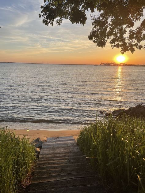 Chesapeake Bay Photography, Stradbroke Island Aesthetic, Chesapeake Bay Maryland, Chesapeake Bay Aesthetic, Brindleton Bay Aesthetic, Lake Beach Aesthetic, Eric Core, Beachy Backgrounds, Power Point Night