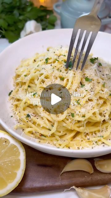 Claire on Instagram: "Aglio e Olio aka an Italian “midnight snack” ✨ Who’s seen the movie Chef? IYKYK  INGREDIENTS  1lb cook spaghetti, al dente 1/3 cup olive oil (I used @getgraza sizzle) 1 head garlic, thinly sliced Red pepper, to taste 1.5 cups reserved pasta water (you won’t need it all but just in case) 1/4 cup fresh parsley, finely chopped Lemon juice, to taste Parmesan cheese, to taste  STEPS  1. Start by bringing a pot of heavily salted water to a boil. Add in your pasta and cook until al dente. Reserve 1.5 cups pasta water and drain. 2. *Right when you add your pasta to the boiling water, start on the sauce* In a large saucepan heat your oil over low heat. Add in your garlic and sauté for a couple minutes, stirring frequently. Be careful to not let it burn. Add in your red pepper Few A Few, Yummy Pasta, Easy Girl, Favorite Pasta Recipes, Aglio E Olio, Pasta Water, Italian Foods, Midnight Snack, Let It Burn