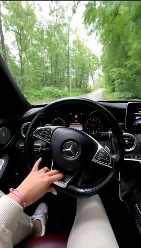 Mercedes Benz amg forest wheel drive Driving Benz, Girl Driving Mercedes, Mercedes Benz Driving, Driving Mercedes, Benz Driving, Drive Mercedes, Car Driving Video, Girl Driving, Driving Video