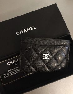 Chanel Cardholder, Ryuguji Ken, Chanel Card Holder, Luxury Bags Collection, Handbag Essentials, Fayetteville Nc, Key Accessories, Luxury Purses, Luxury Wallet