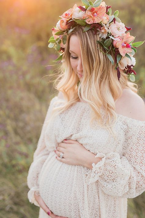 Flower crown maternity photos | Wedding & Party Ideas | 100 Layer Cake Maternity Shoot Flower Crown, Fantasy Maternity Shoot, Baby Shower Hairstyles, Maternity Flower Crown, Crown Photoshoot, Baby Bump Photoshoot, Photoshoot Maternity, Flowers Crown, Baby Bump Photos