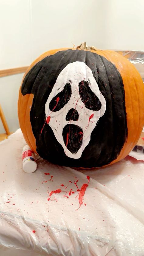 Michael Myers Painted Pumpkin, Pumpkin Painting Ghost Face, Pumpkin Painting Ideas Ghostface, Scream Painted Pumpkin, Pumpkin Painting Scream, Ghostface Pumpkin Painting, Ghost Face Pumpkin Painting, Scream Pumpkin Painting, Scream Pumpkin