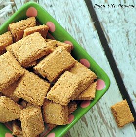 Enjoy Life Anyway: Homemade Oatmeal Tuna Dog Treat Recipe Dog Pantry, Tuna Dog Treats, Tuna Dog, Big Dawgs, Dog Treats Recipe, Homemade Pet Treats, Animal Treats, Dog Treat Recipe, Easy Dog Treat Recipes