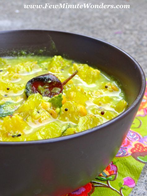 Poosanikai Kootu/ White Pumpkin In Coconut Gravy | South Indian Curries, Pesto Paneer, Kerala Meals, Dahi Chicken Recipe, Pineapple Curry Recipe, Paneer Sandwich Recipe, Sandwich With Pesto, Gluten Free Indian Food, Making Pesto