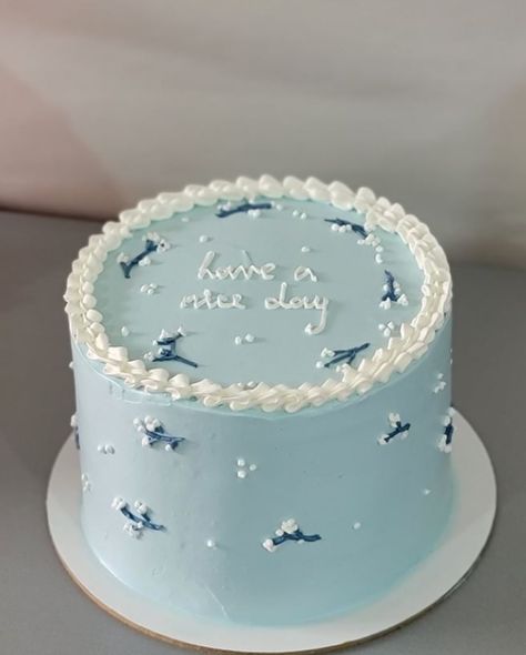 Cake Design For Men, Cake Designs For Kids, White Birthday Cakes, Sparkle Birthday, Custom Birthday Cakes, Simple Cake Designs, Blue Cakes, Simple Birthday Cake, Simple Birthday