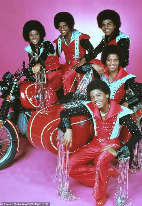 The Jackson 5 was pictured on a motorcycle in a 1976 publicity shot The Jackson Family, The Jackson 5, Michael Jackson King Of Pop, Paris Jackson, Jackson Family, Joseph Jackson, Jackson 5, The Jacksons, Black Music