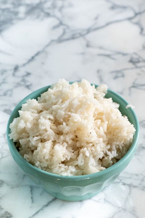 Instant Pot Ginger Sesame Rice - only 4 ingredients and Instant Pot Rice comes out perfect every time! So much flavor, you'll never cook plain rice again! #instantpotrice #instantpotjasminerice Ginger Rice Recipe, Sesame Rice, Rice Instant Pot, Ginger Rice, Asian Side Dishes, Coconut Sorbet, Asian Rice, Spiced Beef, Sesame Ginger